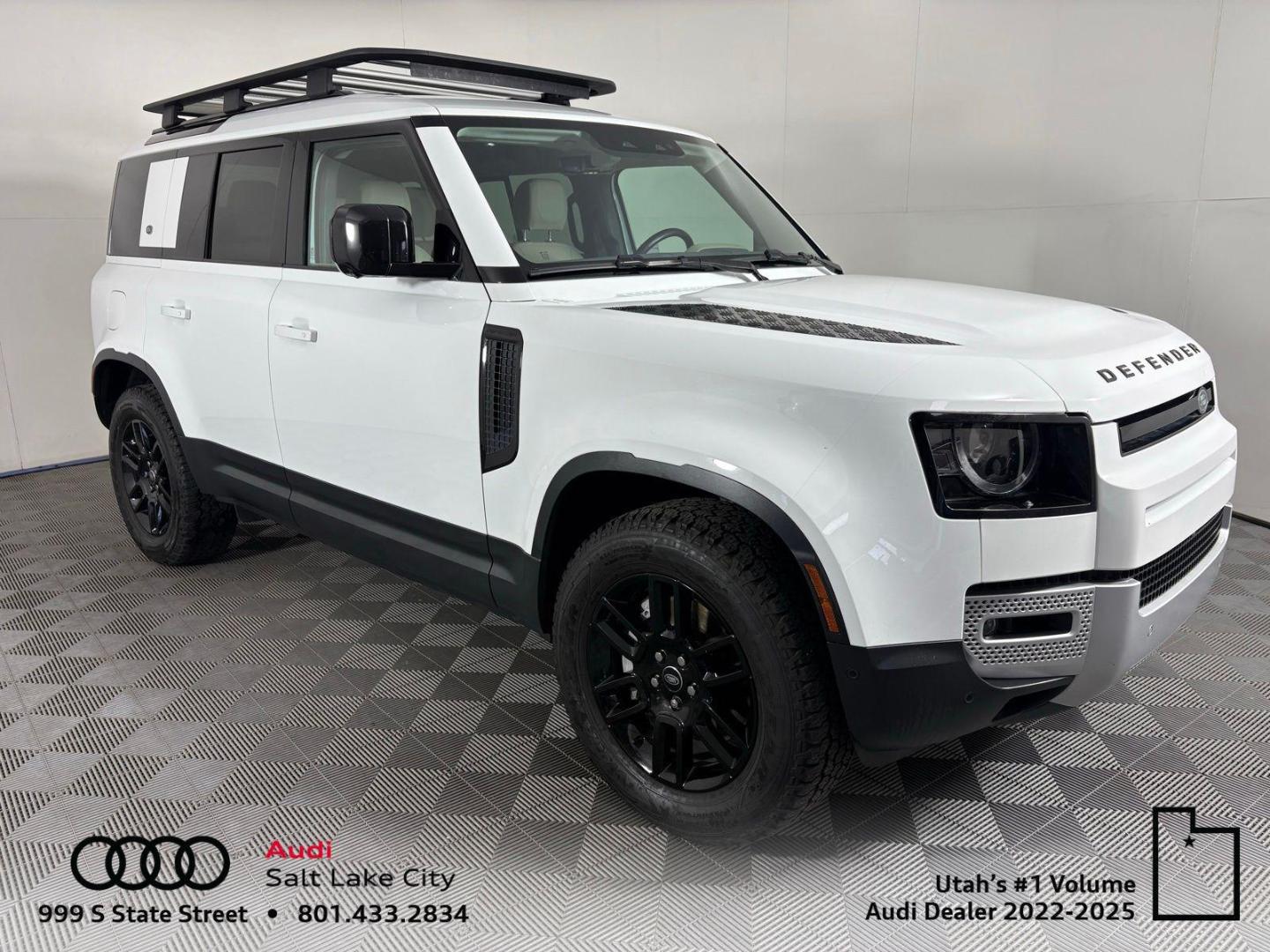 2024 Land Rover Defender 110 S P400's photo