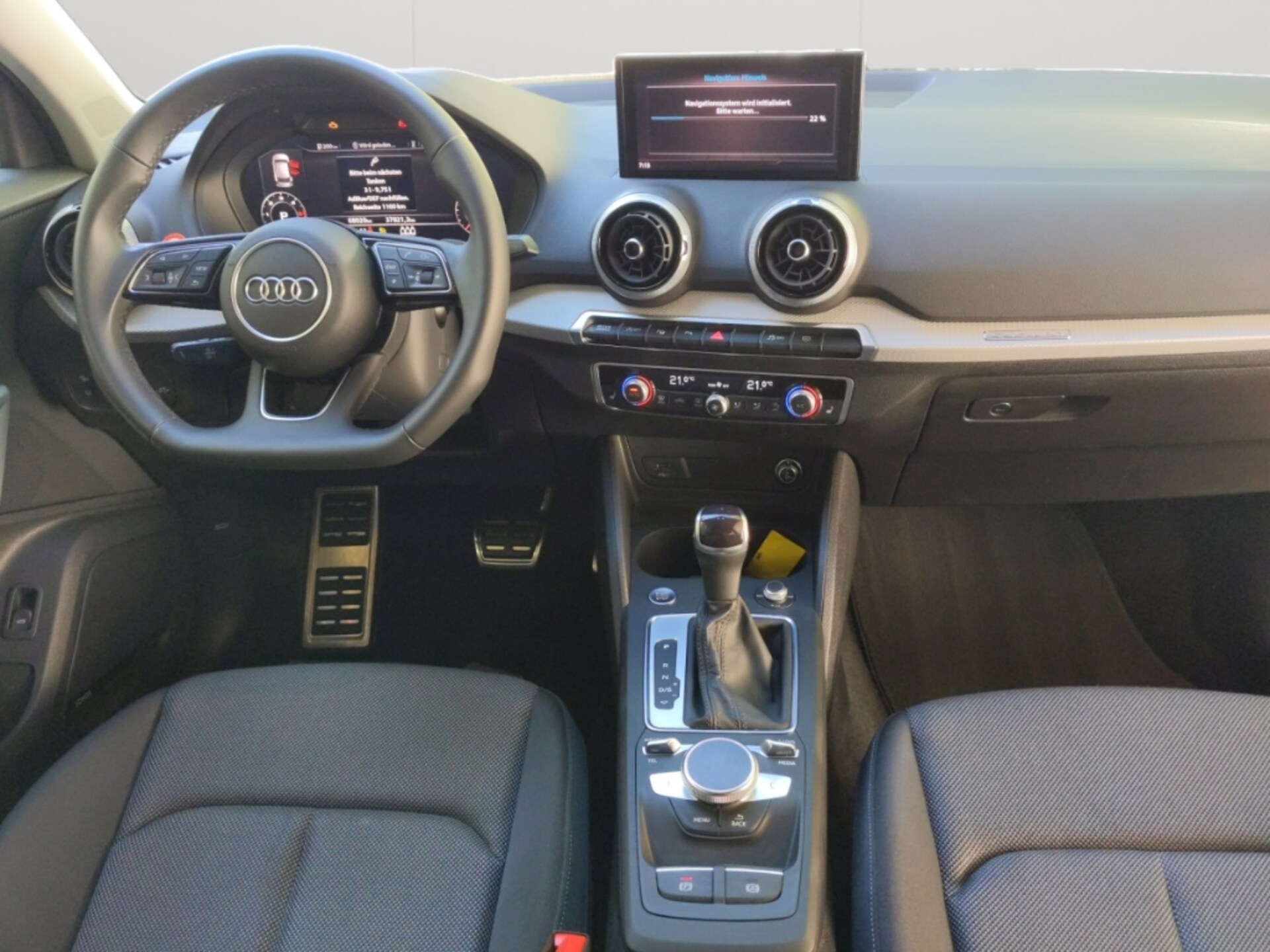 Audi Q2 S line
