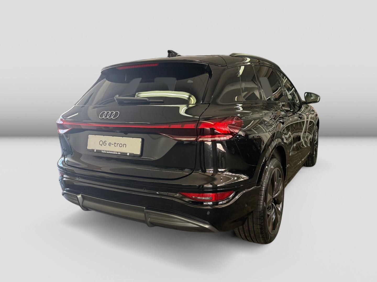 Bild über Audi Q6 SUV e-tron S line business e-tron performance 225 kW - für weitere Informationen kontaktieren Sie den Audi Partner