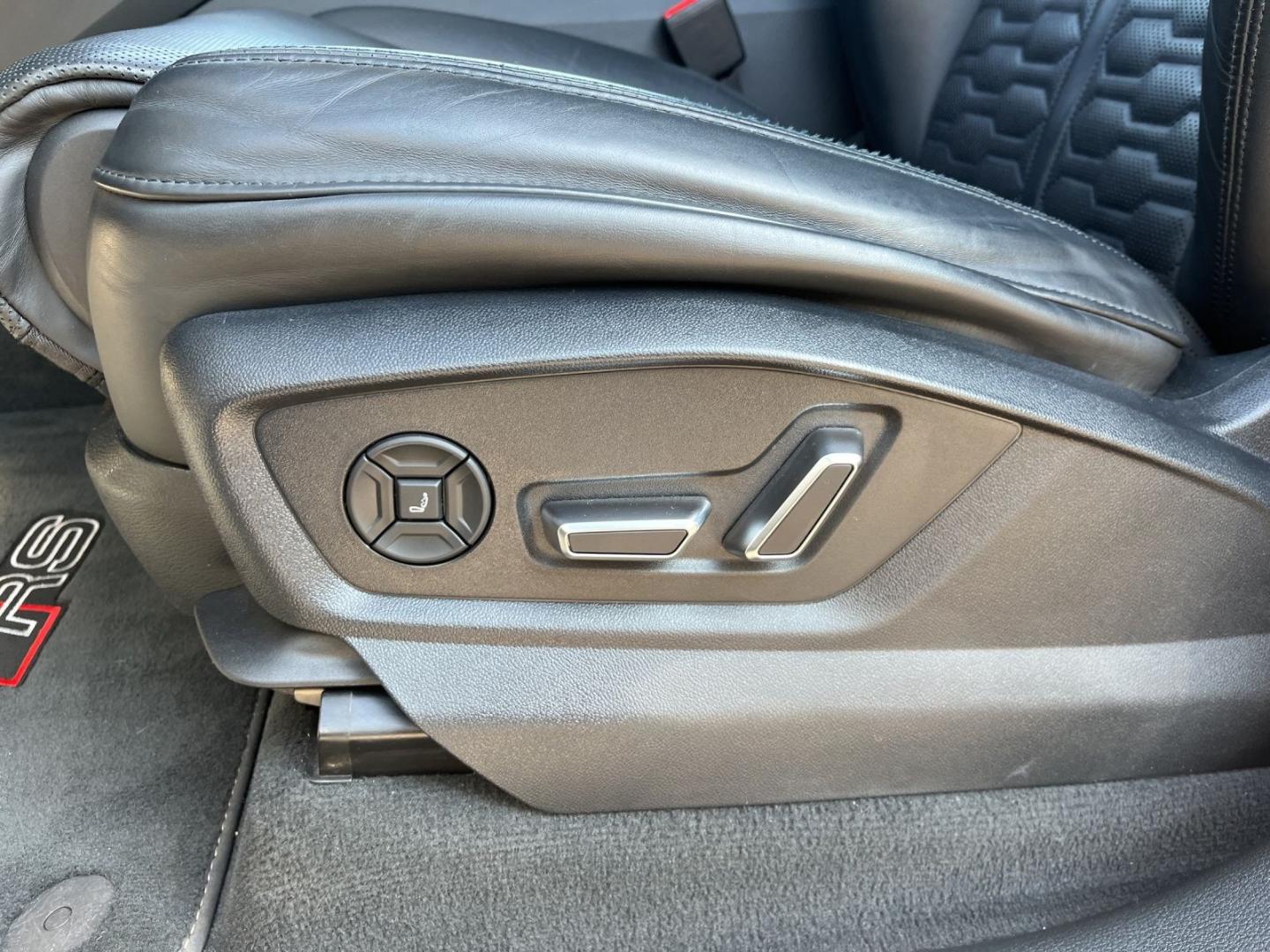 Image about Audi RS Q8 TFSI quattro tiptronic