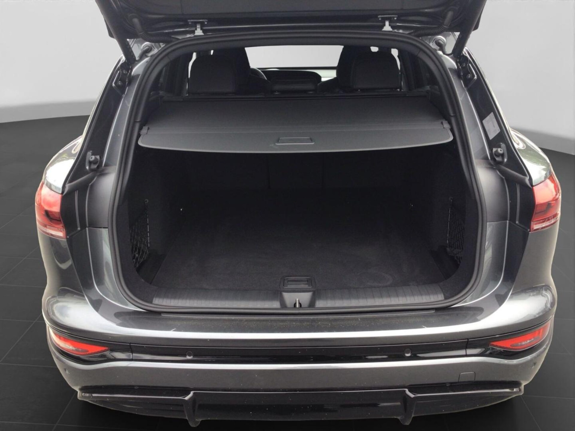 Audi Q6 SUV e-tron