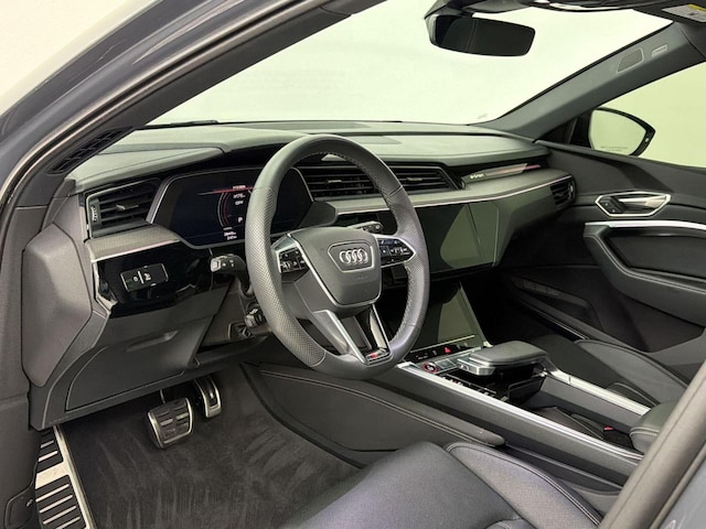 2024 Audi SQ8 e-tron