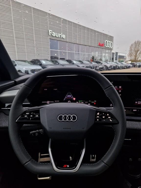 Image about Audi Q6 SUV e-tron S line e-tron performance 225,00 kW