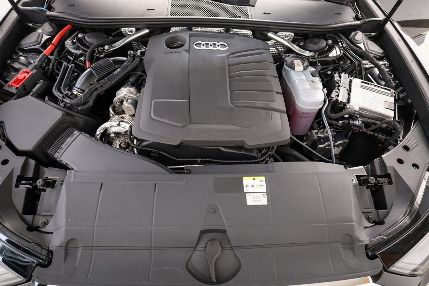 Bild über Audi A6 Avant sport 40 TDI quattro S tronic - für weitere Informationen kontaktieren Sie den Audi Partner
