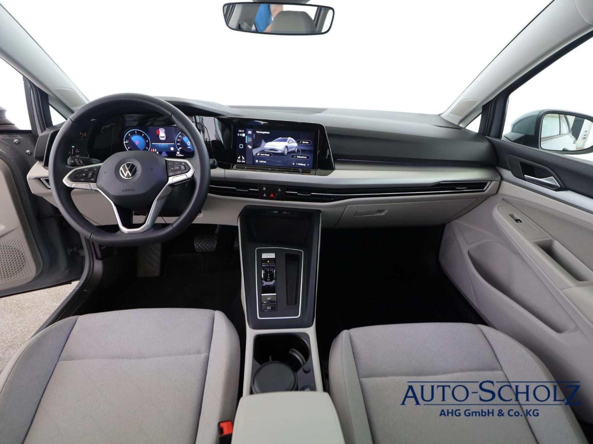 Volkswagen Golf Variant Life
