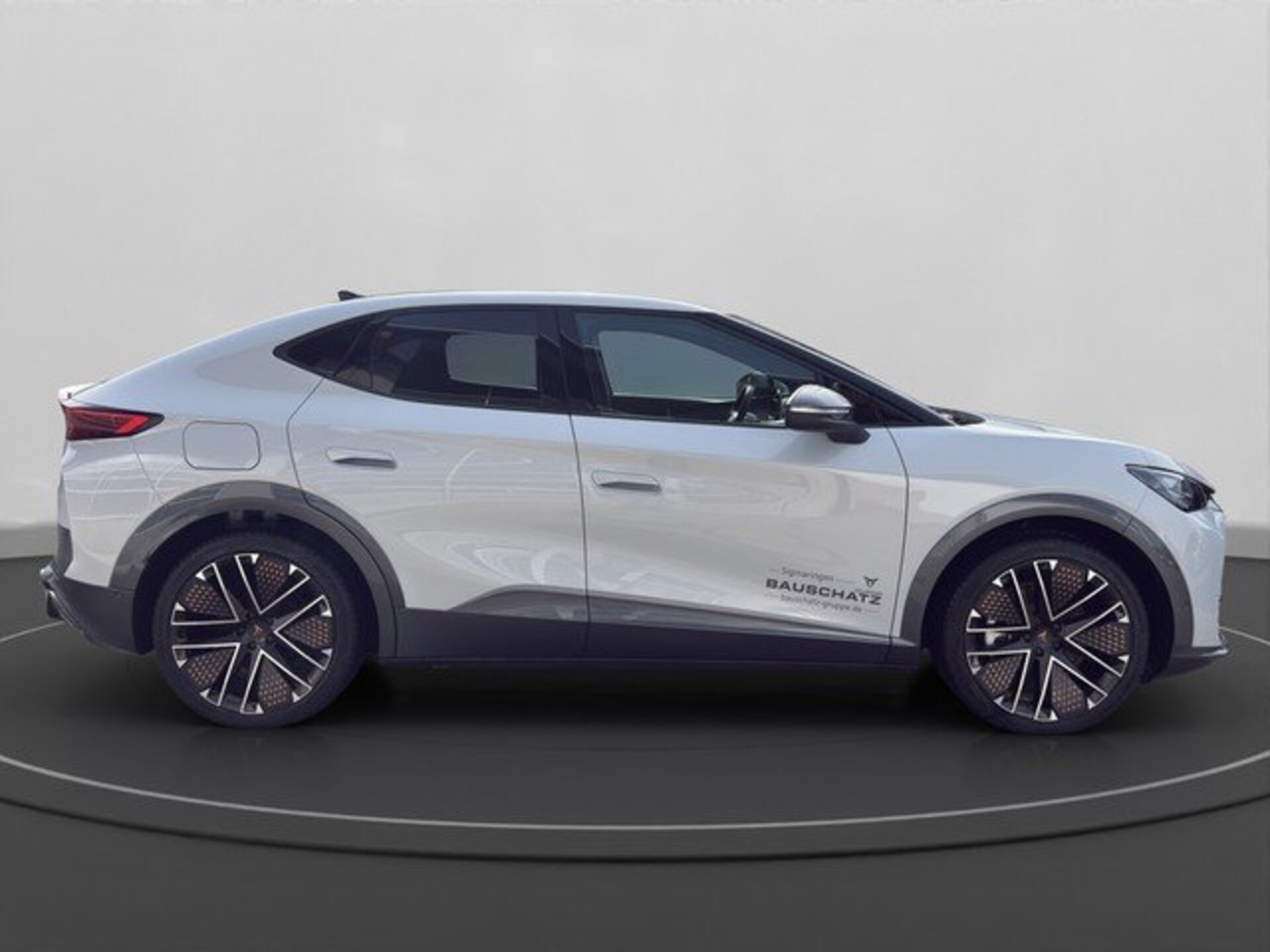 CUPRA Tavascan VZ