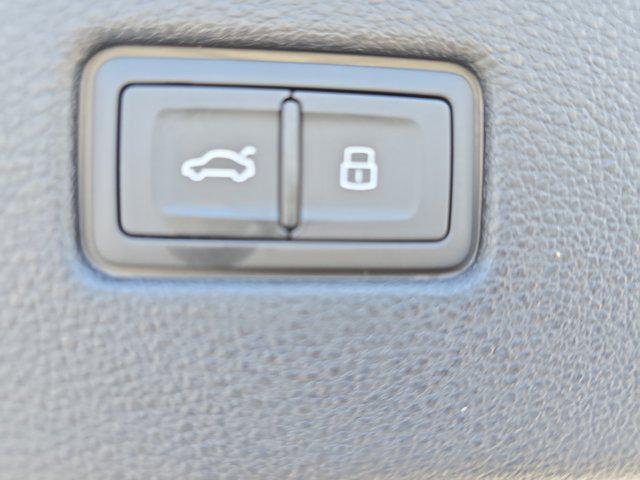 2026 Audi RS Q8 Base - Photo 13