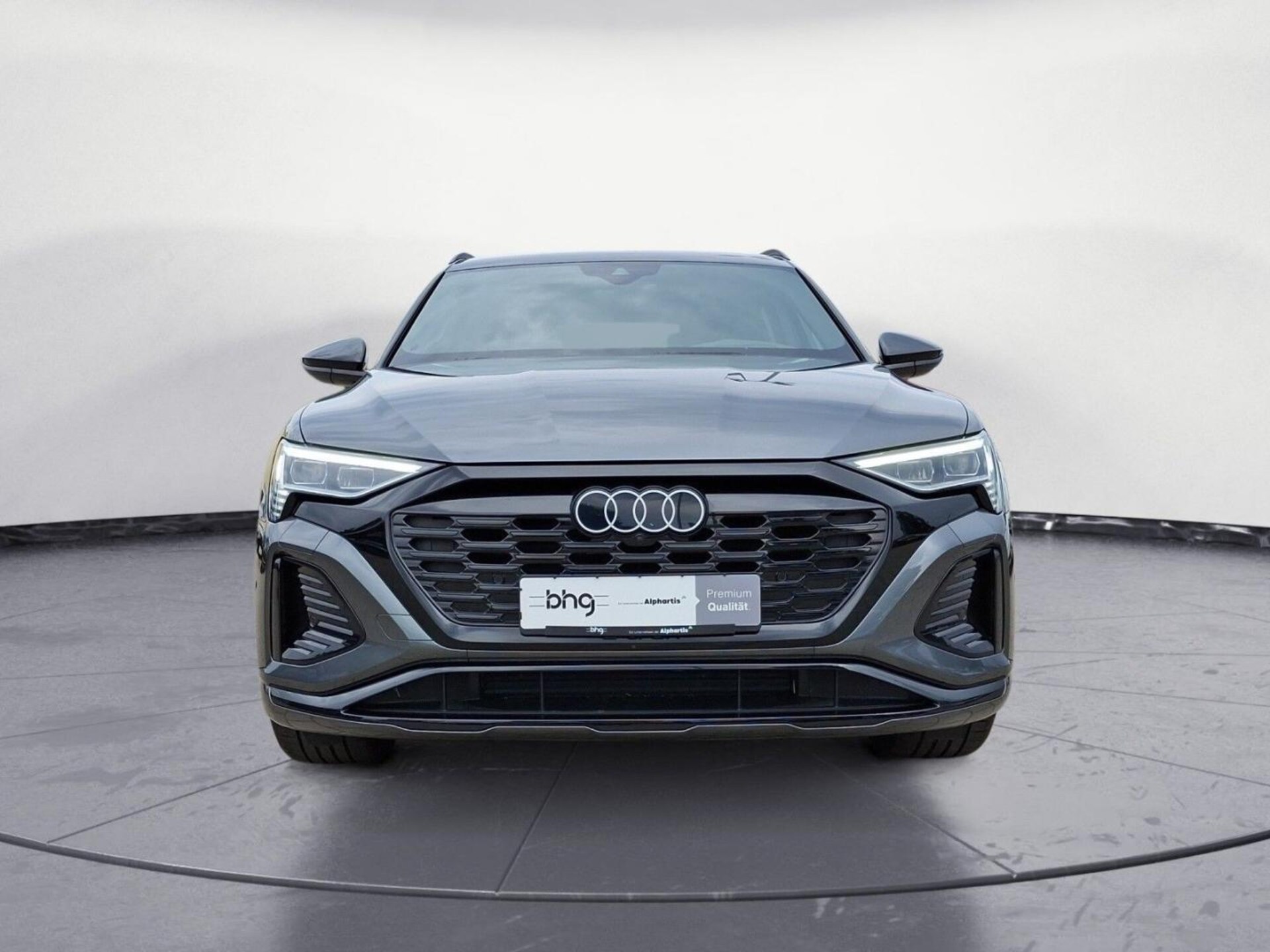 Audi Q8 Sportback e-tron S line