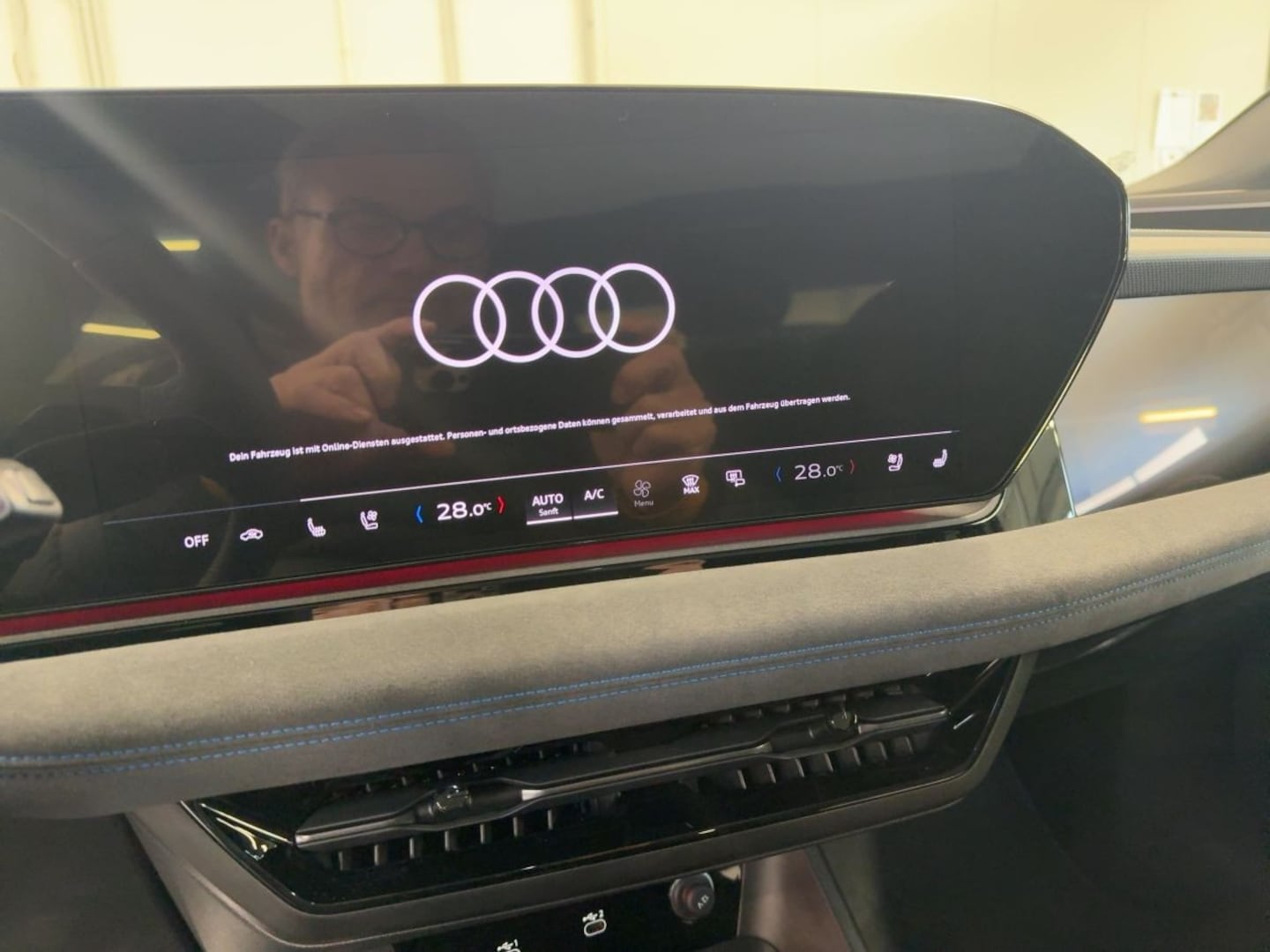 Bild über Audi S6 Avant e-tron e-tron quattro - für weitere Informationen kontaktieren Sie den Audi Partner