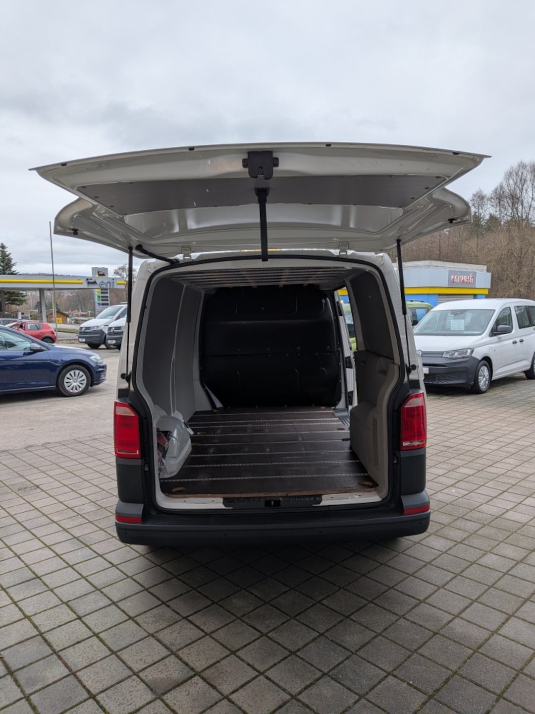 Volkswagen T6 Transporter Kasten langer Radstand