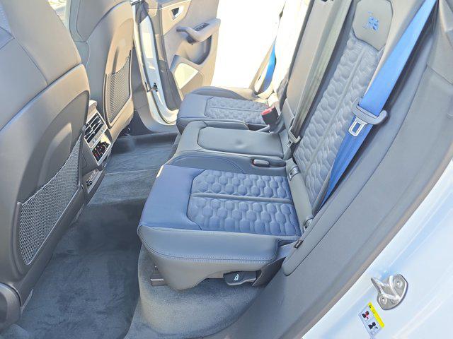 2026 Audi RS Q8 Base - Photo 14