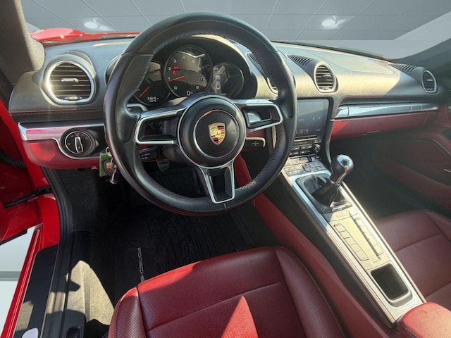 2019 Porsche 718 Cayman