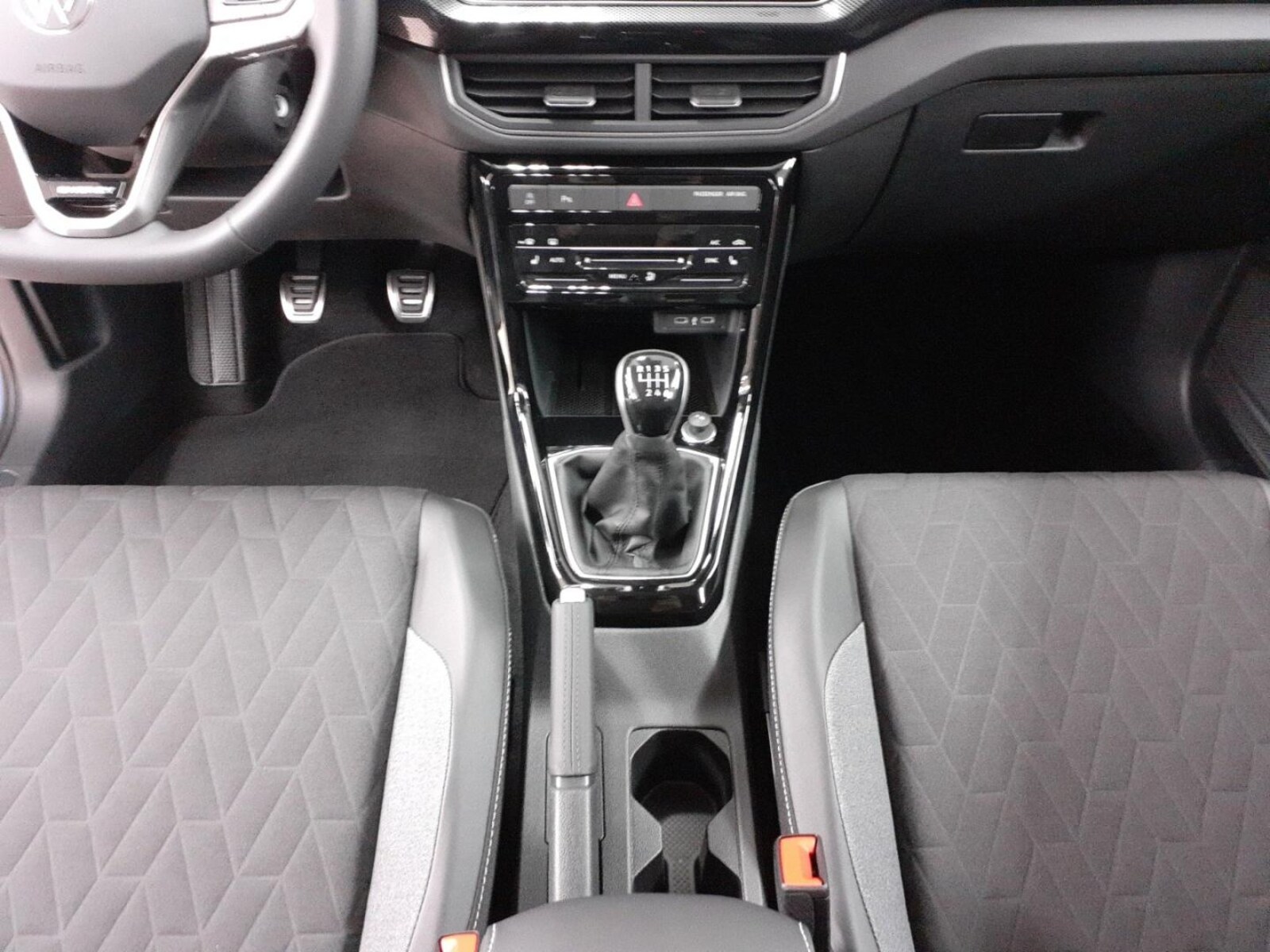 Volkswagen T-Cross – Bild 10