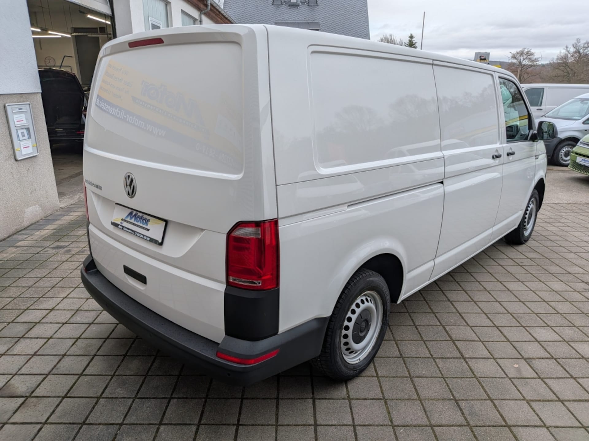 Volkswagen T6 Transporter Kasten langer Radstand