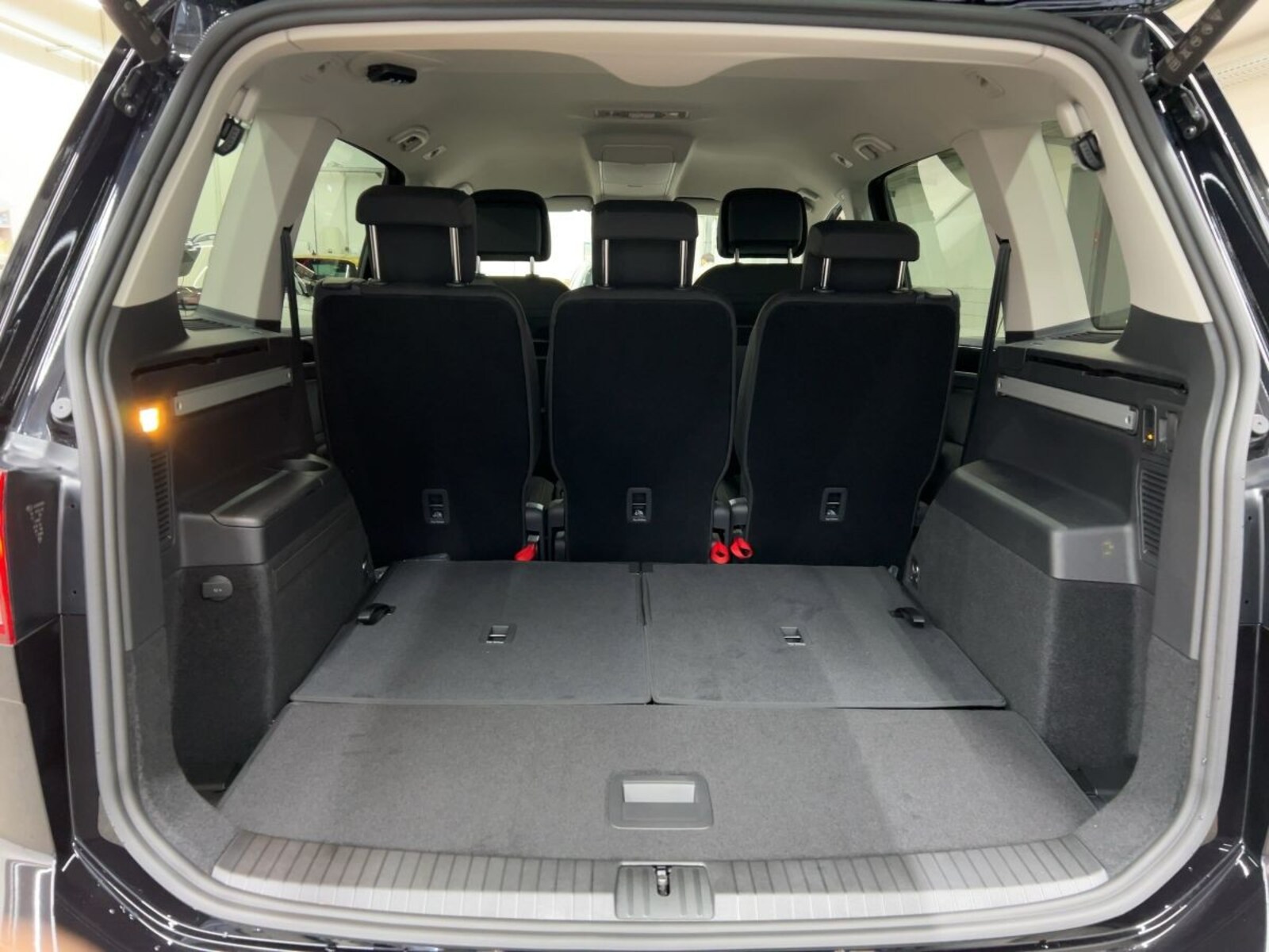 Volkswagen Touran – Bild 6