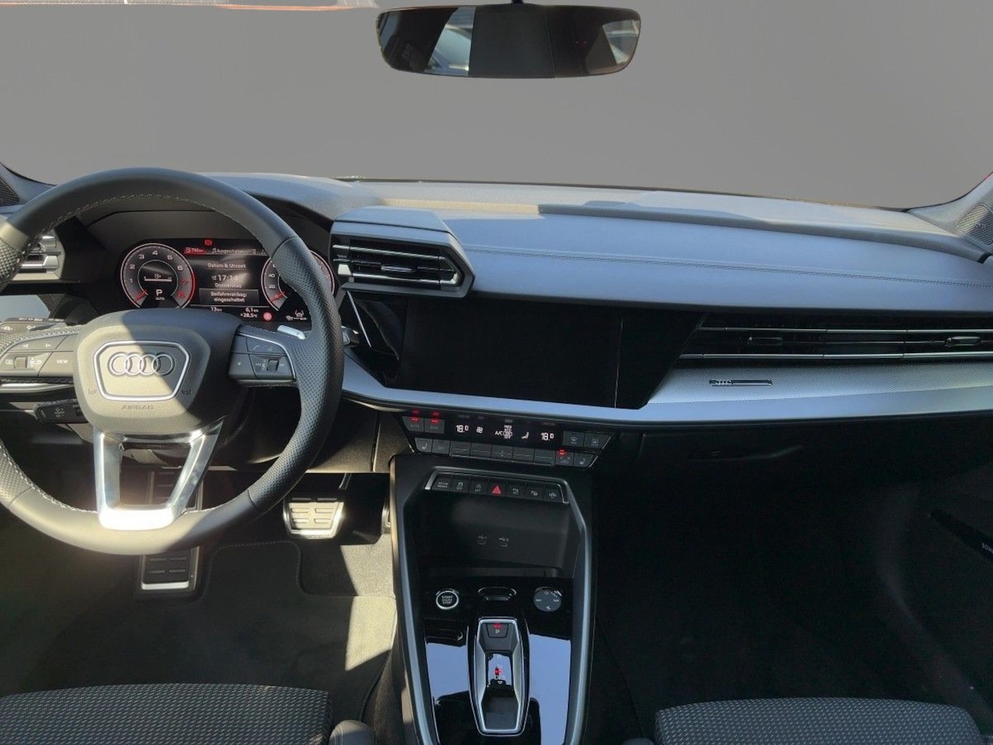Bild über Audi A3 Limousine TFSI 110 kW S tronic - für weitere Informationen kontaktieren Sie den Audi Partner