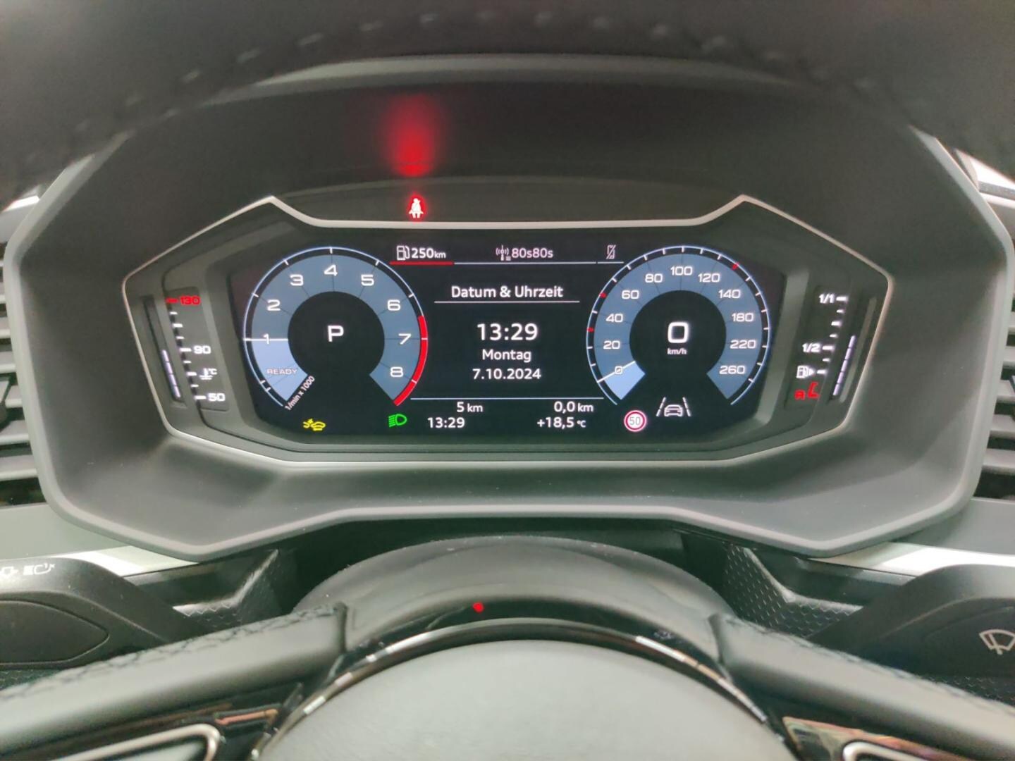 Bild über Audi A1 Sportback advanced 30 TFSI S tronic - für weitere Informationen kontaktieren Sie den Audi Partner