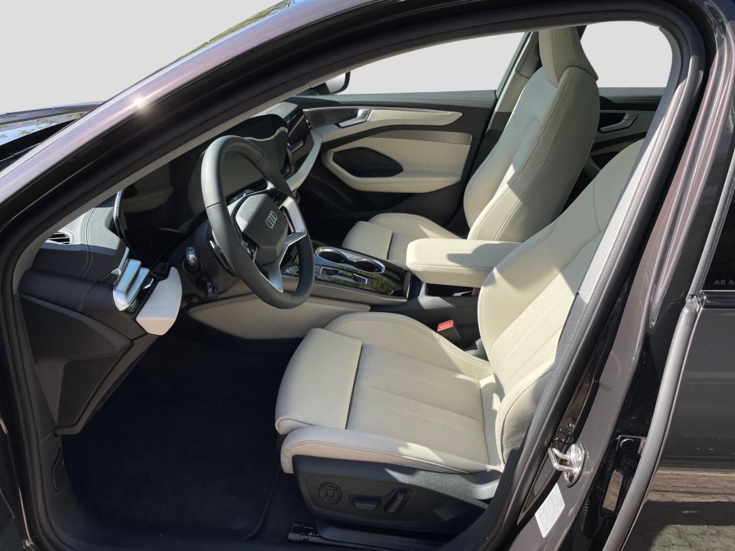 Bild über Audi A6 Avant edition one TDI quattro 150 kW S tronic - für weitere Informationen kontaktieren Sie den Audi Partner