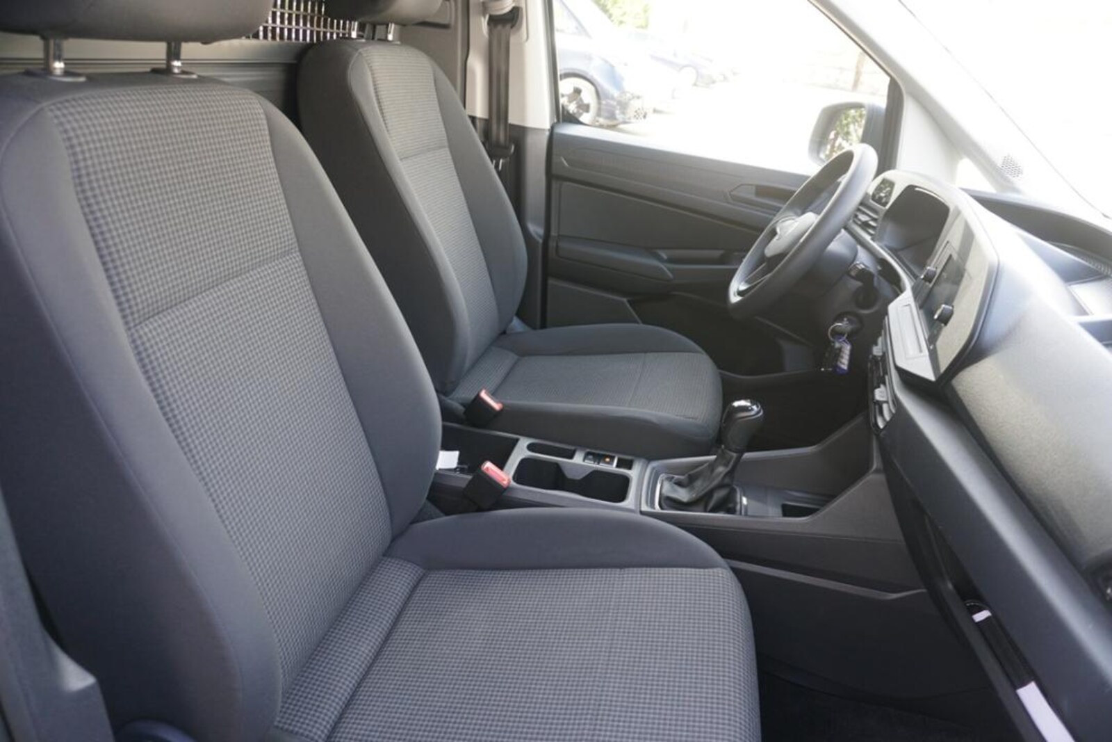 Volkswagen Caddy Cargo – Bild 13