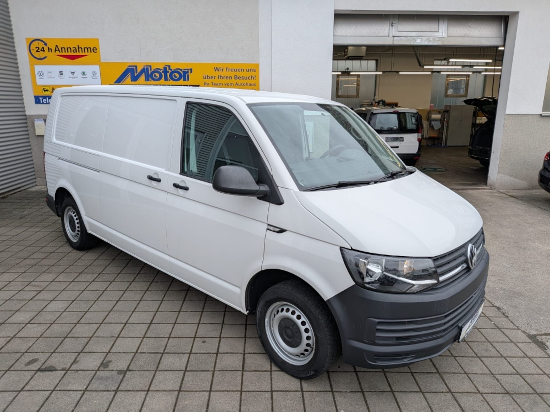 Volkswagen T6 Transporter Kasten langer Radstand