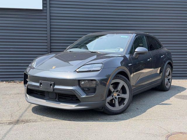 Photo of 2024 Porsche Macan Electric 