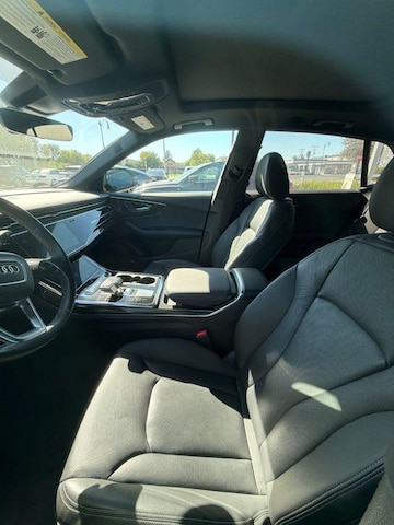 2023 Audi Q8