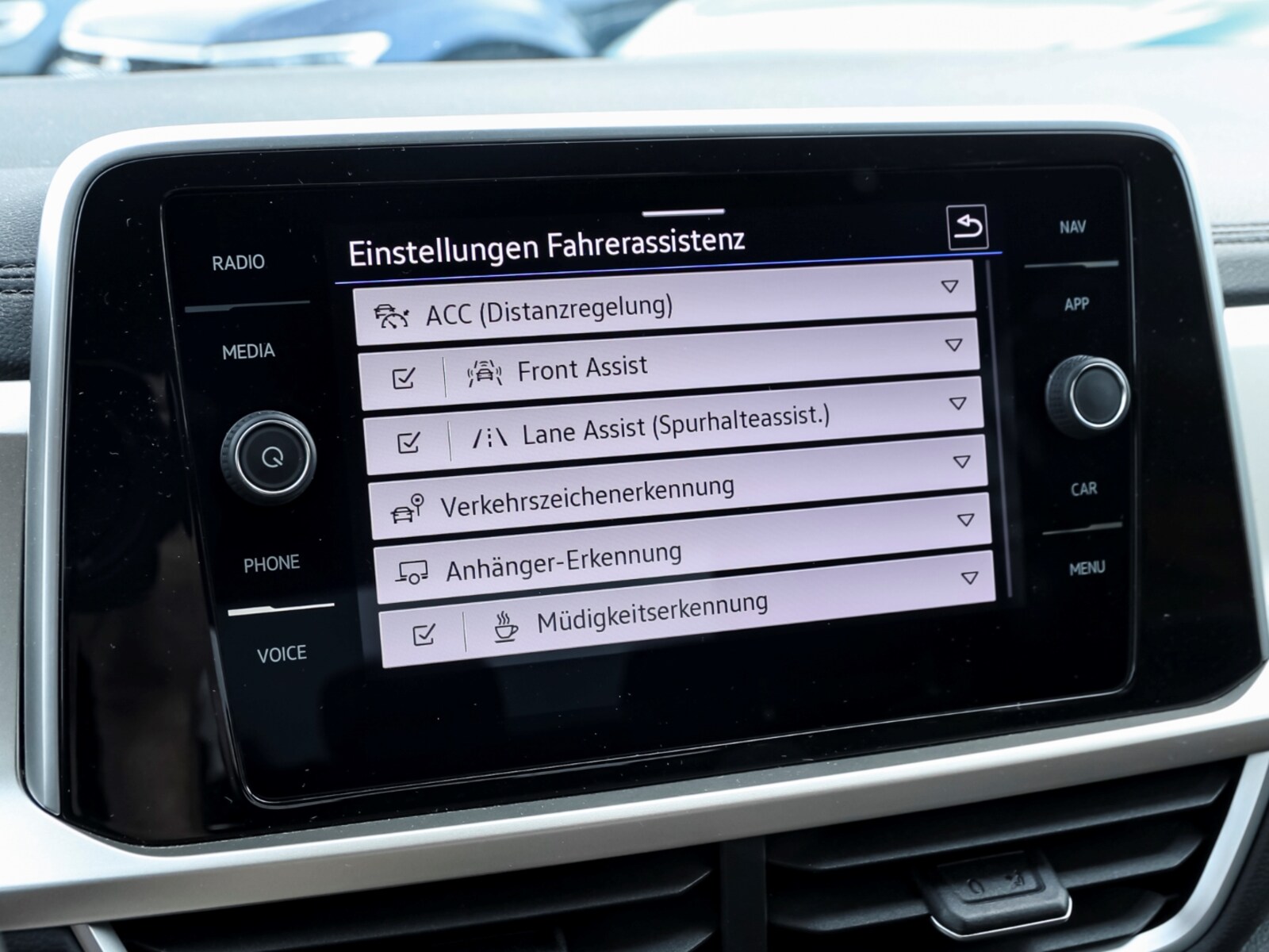 Volkswagen T-Roc – Bild 12