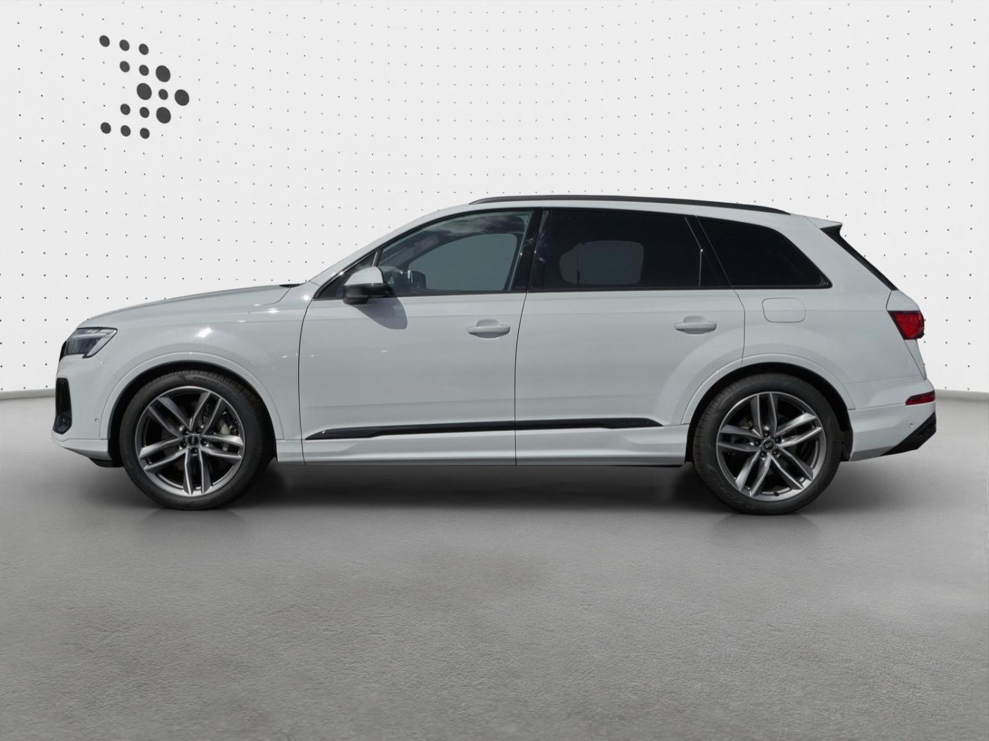 Image about Audi Q7 SUV TFSI e S line 55 TFSI e quattro tiptronic