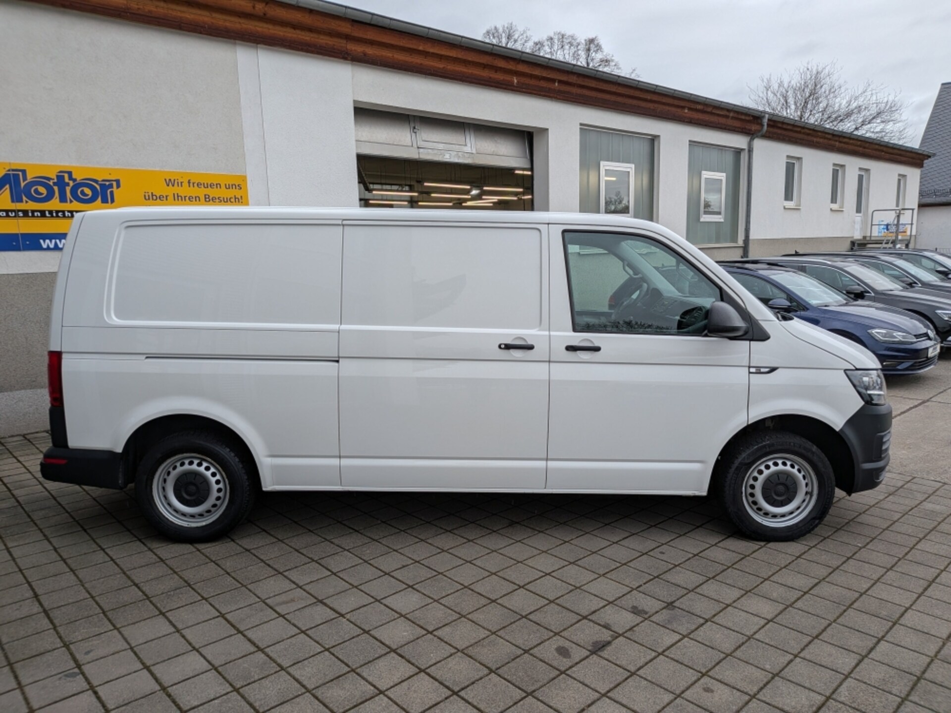 Volkswagen T6 Transporter Kasten langer Radstand