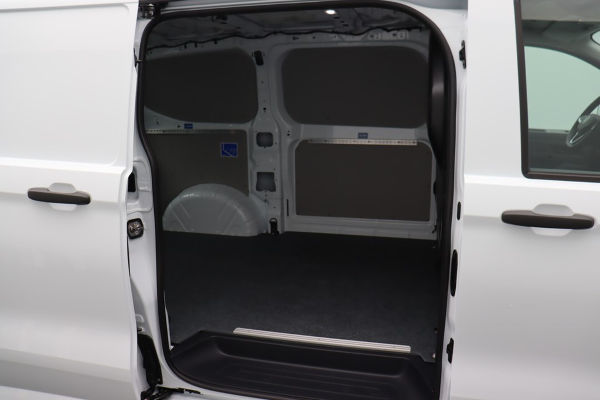 Volkswagen Transporter Kasten kurzer Radstand