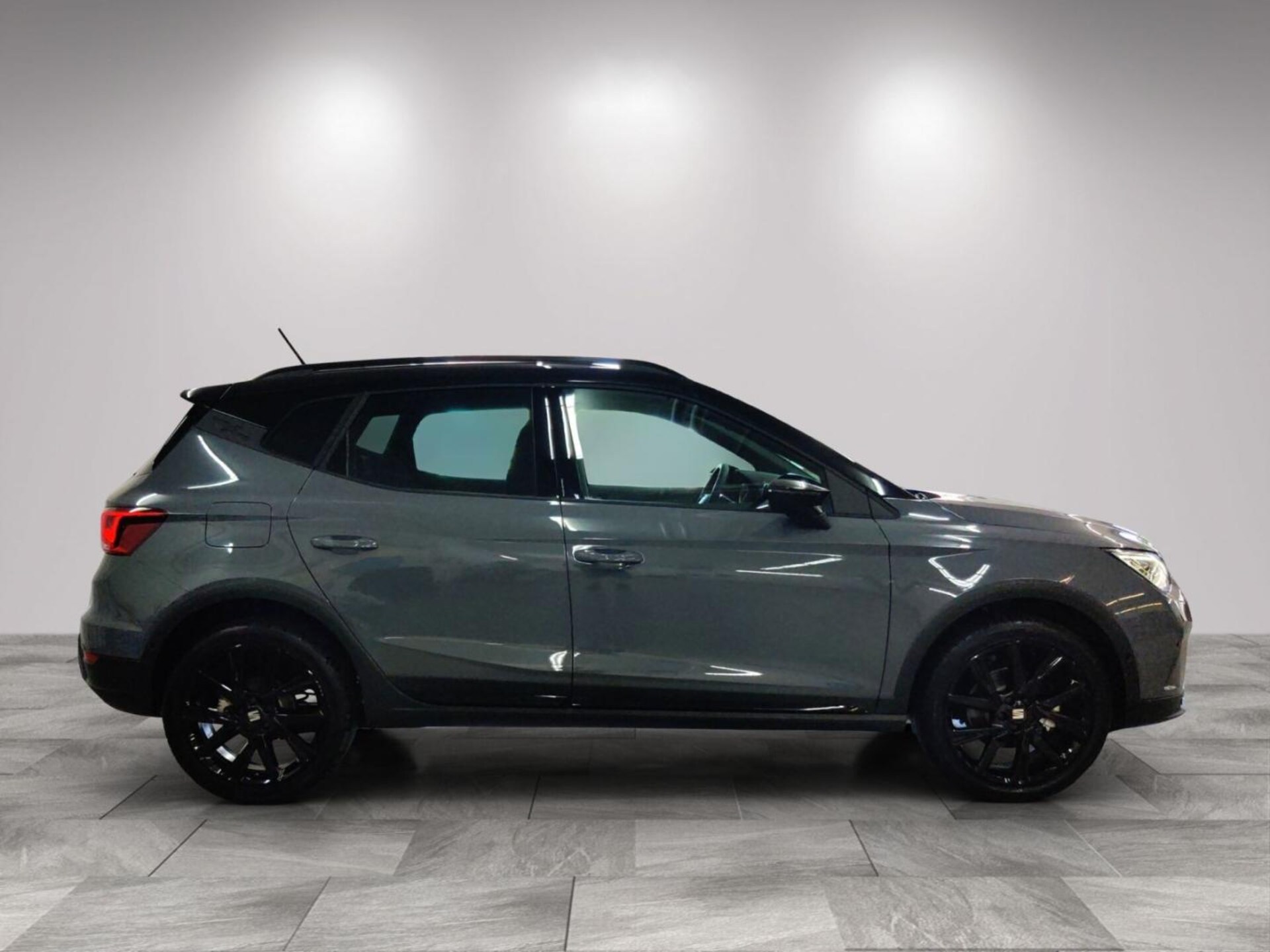 SEAT Arona FR