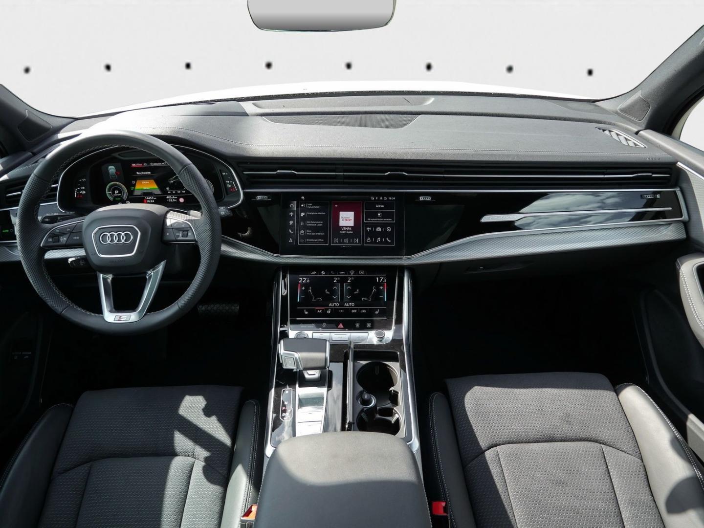 Image about Audi Q7 SUV TFSI e S line 55 TFSI e quattro tiptronic