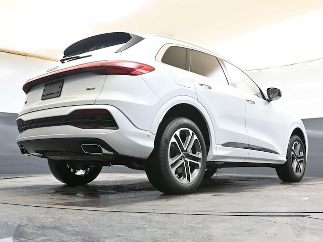 2025 Audi Q5 Premium - Photo 33