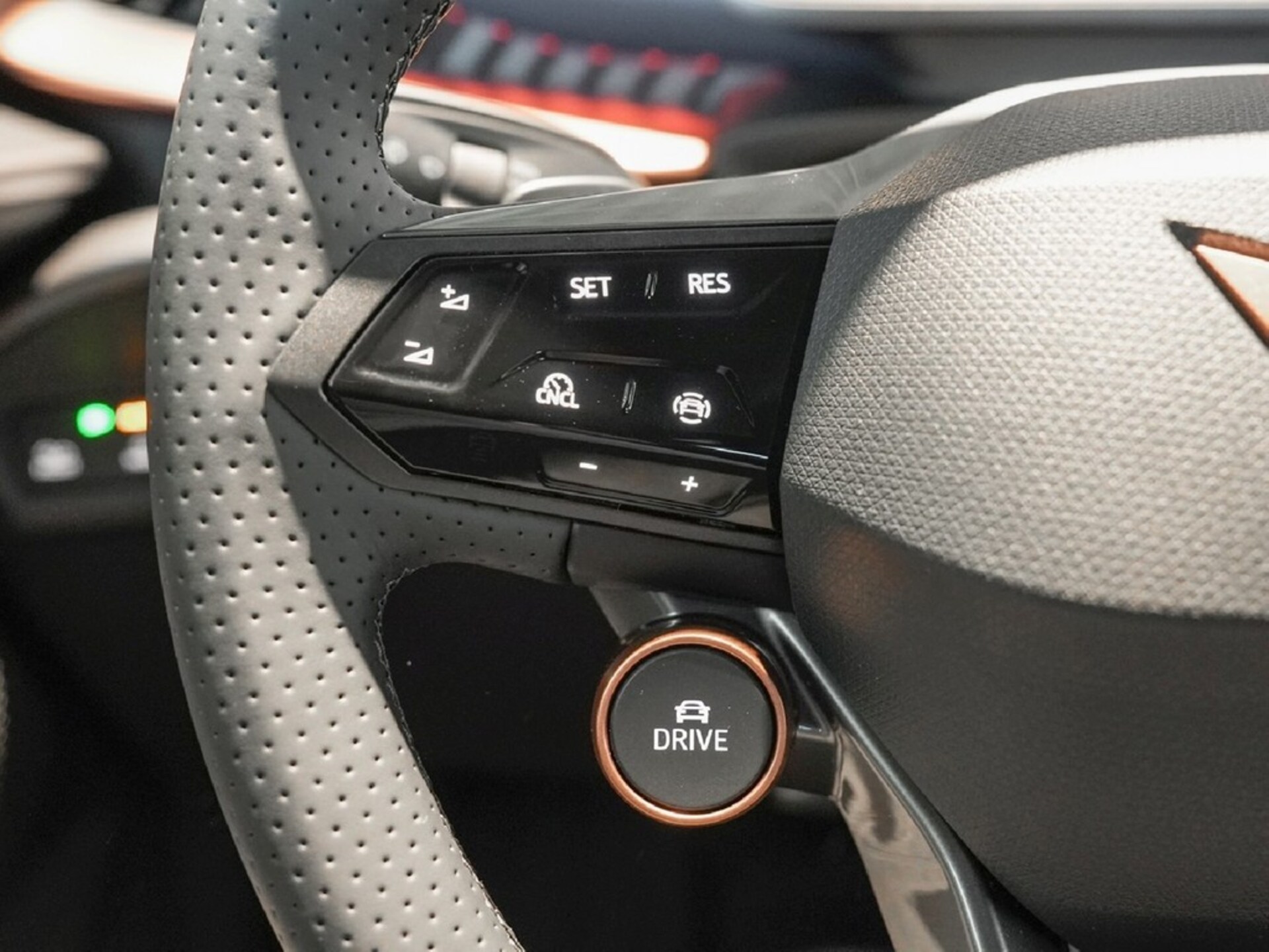 CUPRA Tavascan VZ