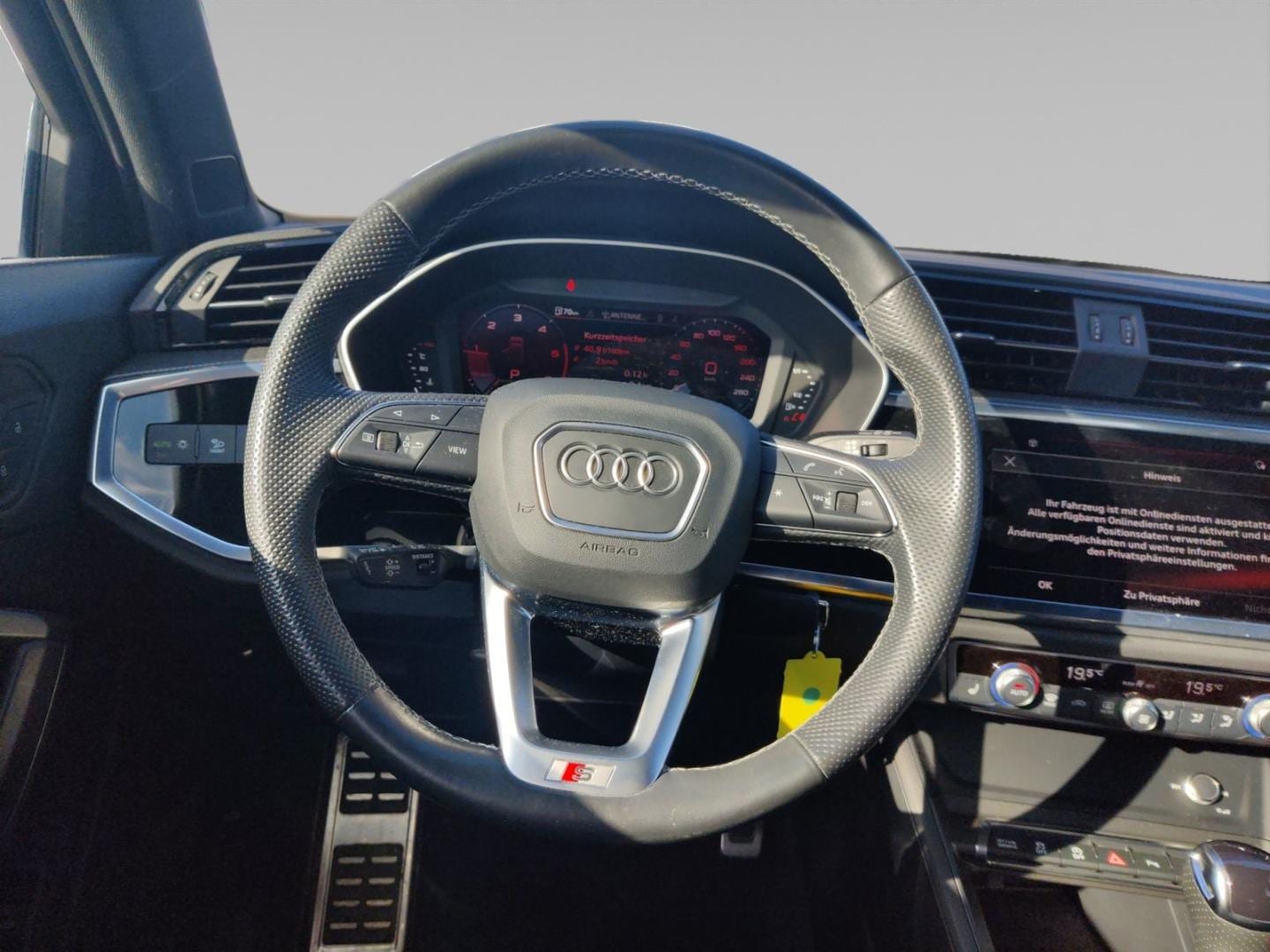 Bild über Audi Q3 Sportback 35 TDI S tronic - für weitere Informationen kontaktieren Sie den Audi Partner