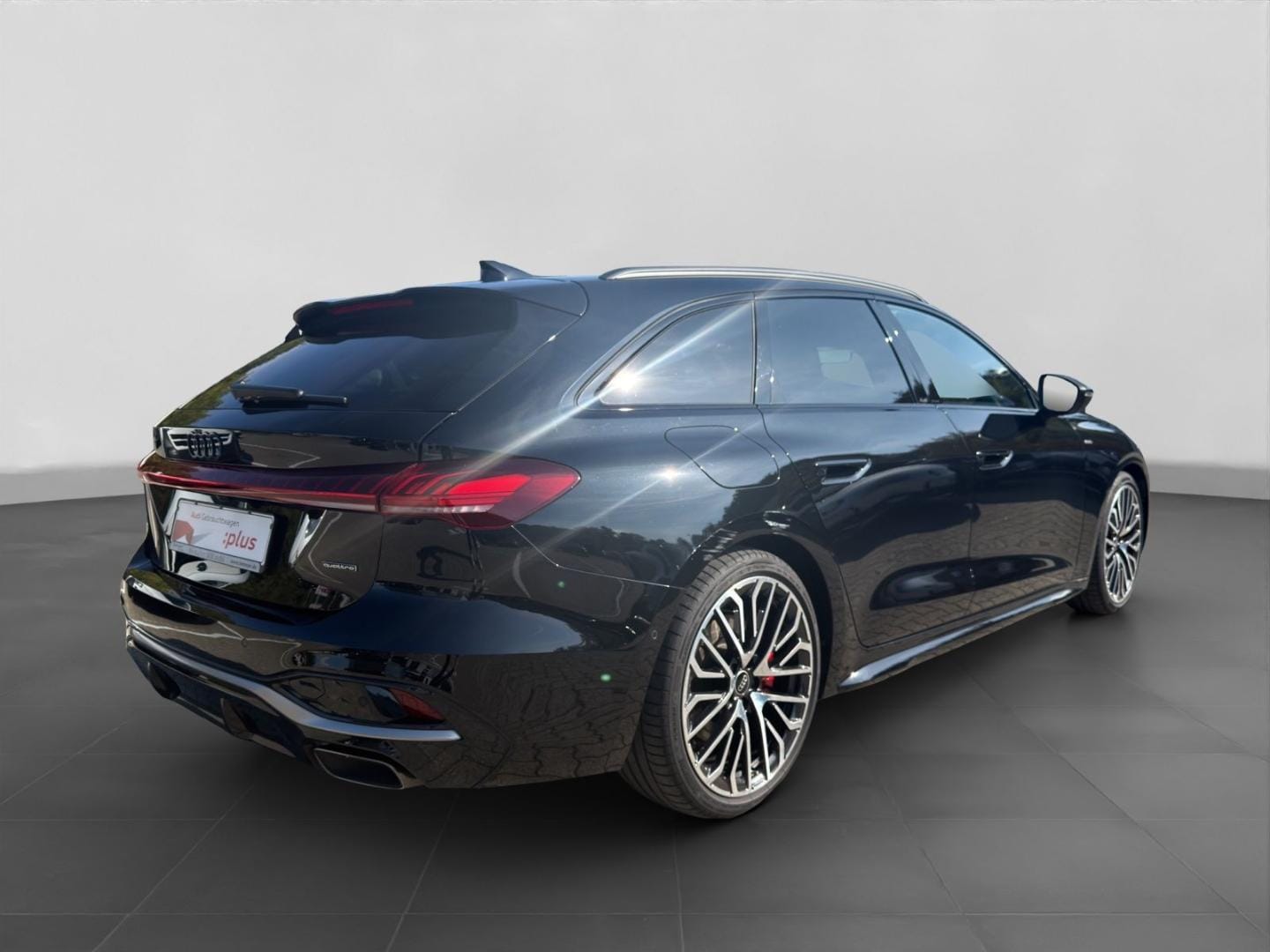 Bild über Audi A5 Avant e-hybrid e-hybrid quattro 220 kW S tronic - für weitere Informationen kontaktieren Sie den Audi Partner