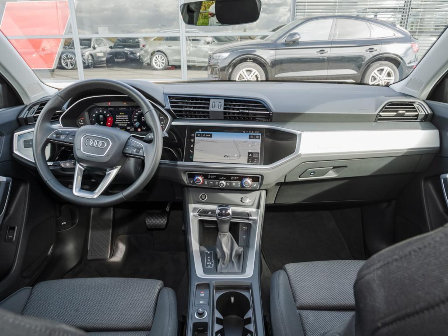 Bild über Audi Q3 advanced 35 TFSI S tronic - für weitere Informationen kontaktieren Sie den Audi Partner