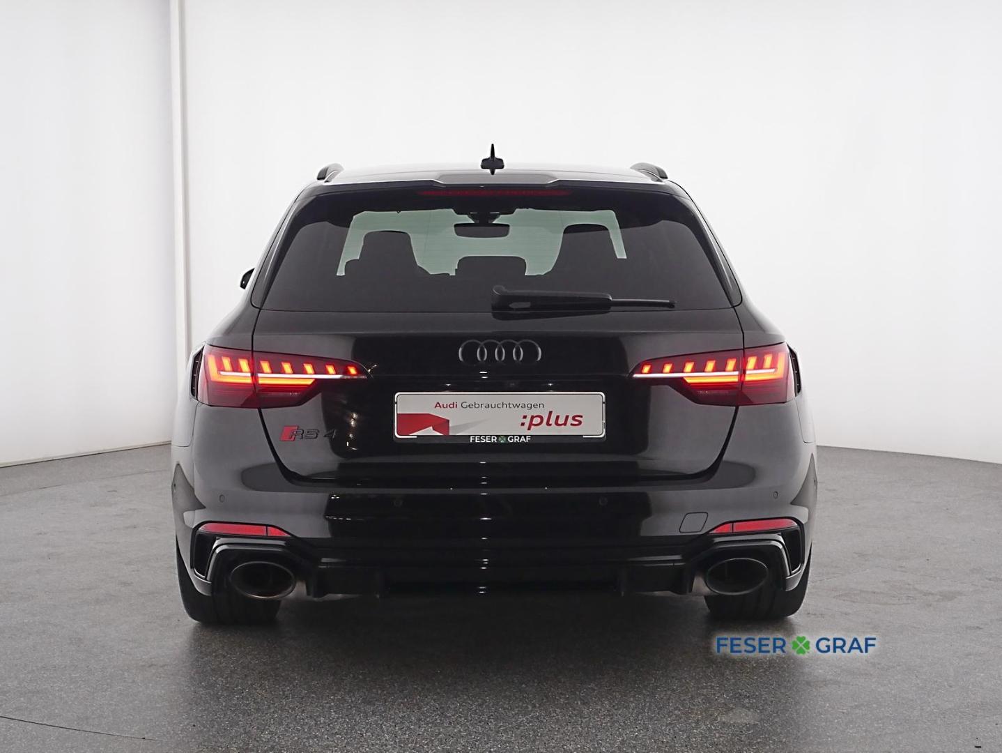 Image about Audi RS 4 Avant TFSI quattro tiptronic