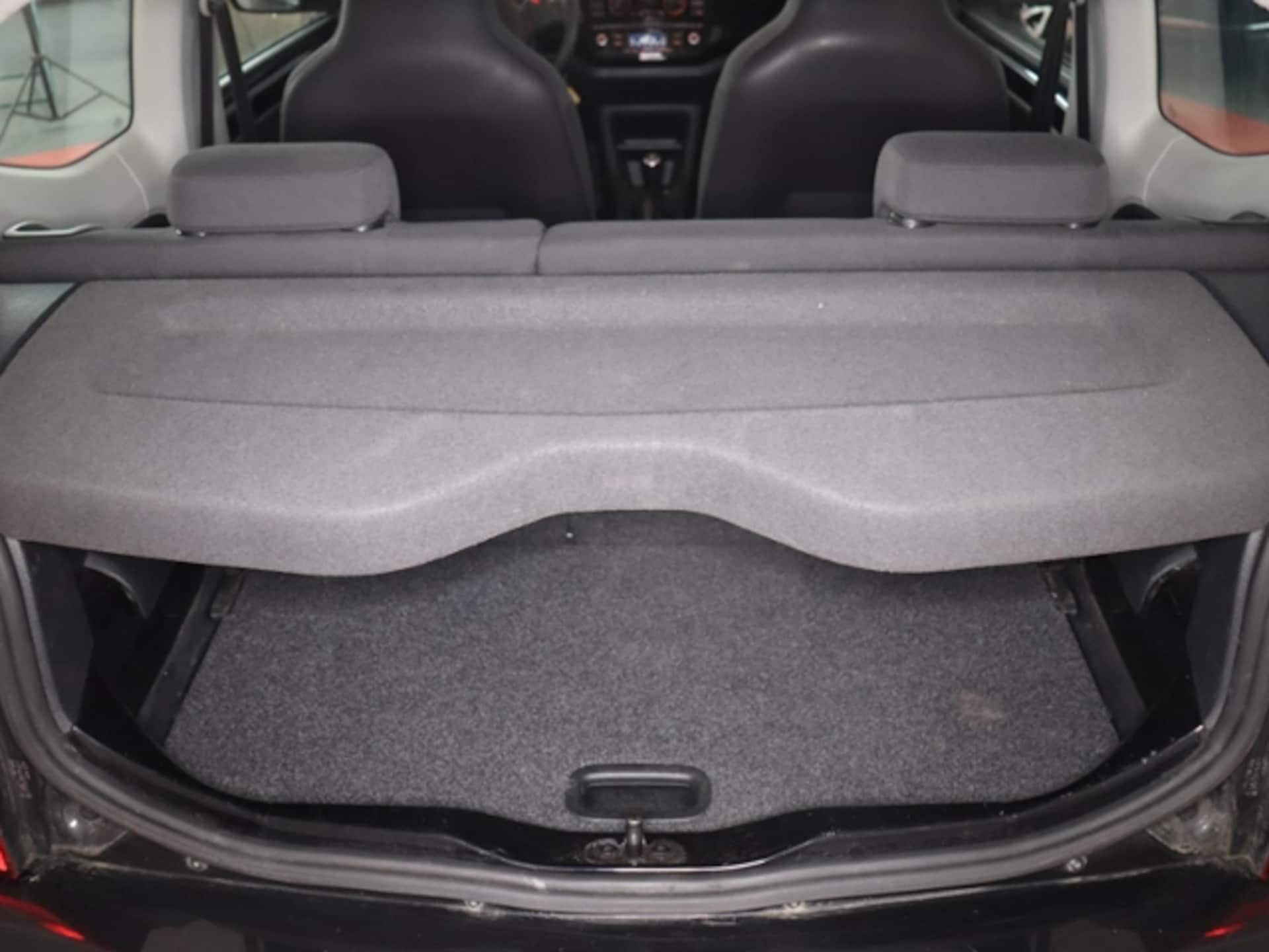 Volkswagen up! move up!