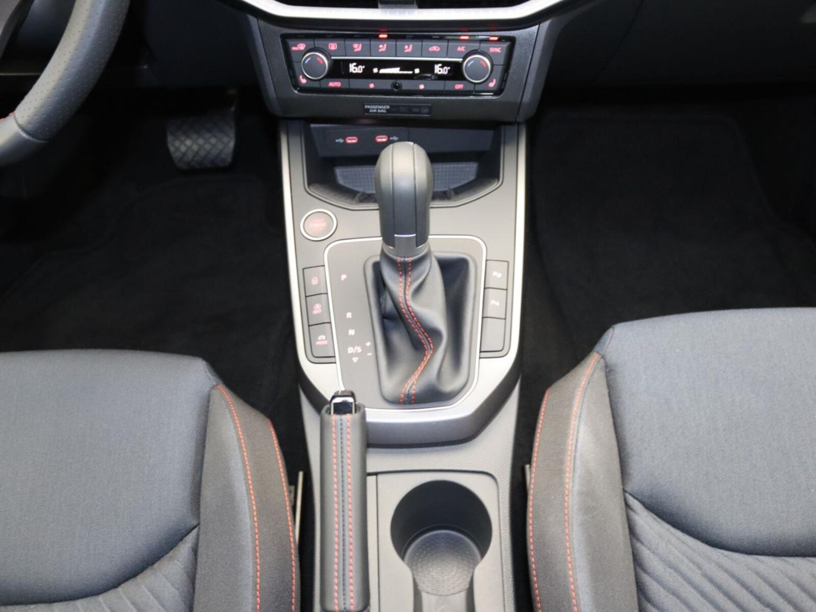 SEAT Arona – Bild 10