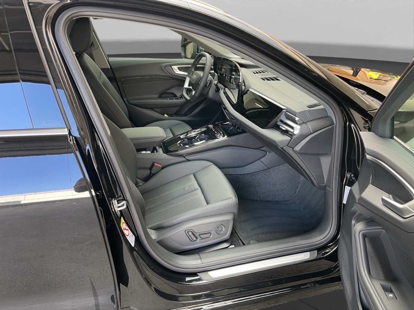 Bild über Audi A5 Avant TFSI quattro 150 kW S tronic - für weitere Informationen kontaktieren Sie den Audi Partner