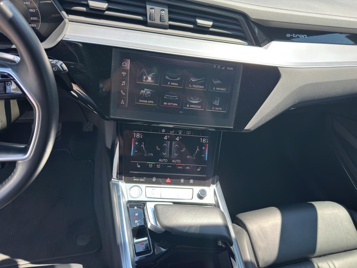 Image about Audi e-tron advanced 55 quattro 300,00 kW