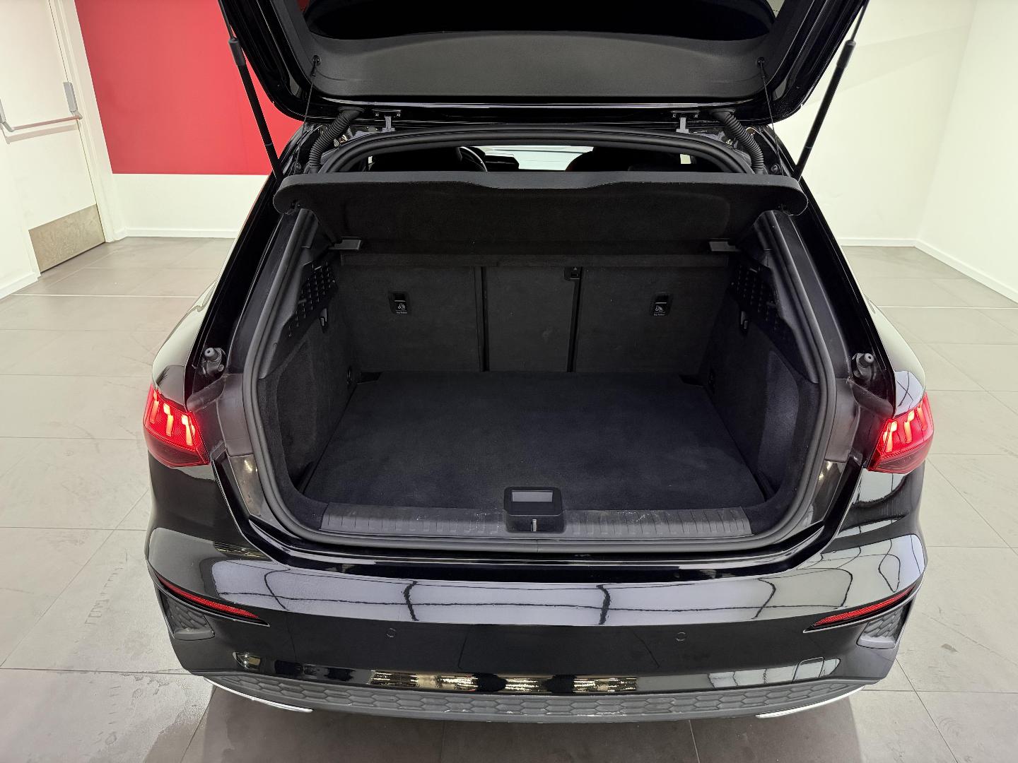 Image about Audi A3 Sportback TFSI e S line 40 TFSI e 150 kW (204 ch) S tronic