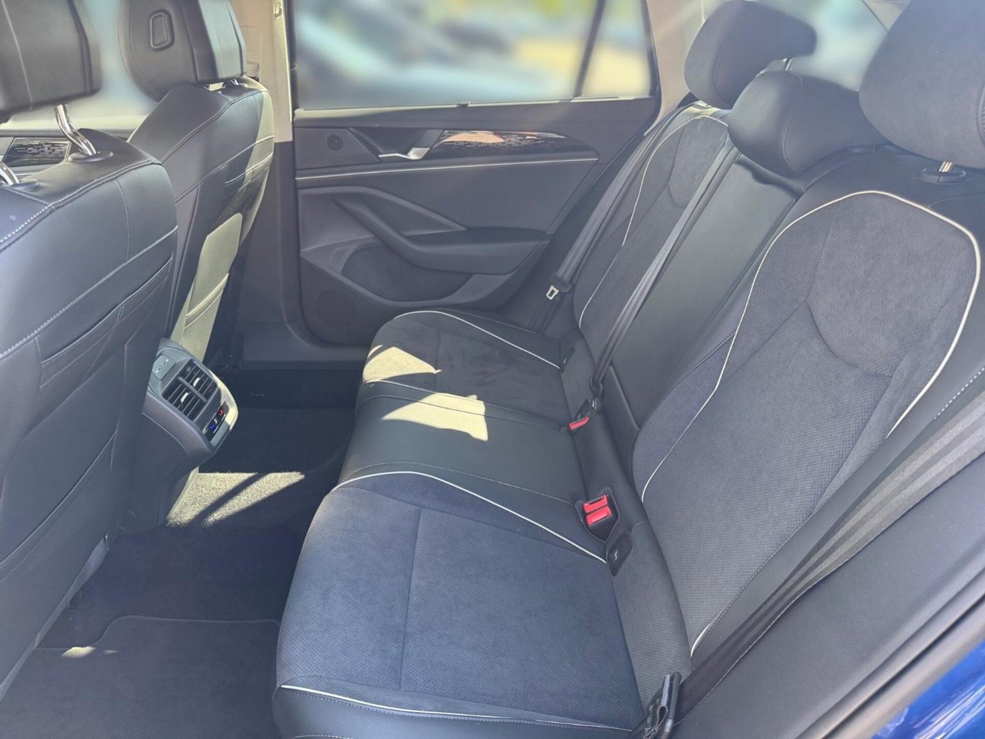 Volkswagen Passat Business