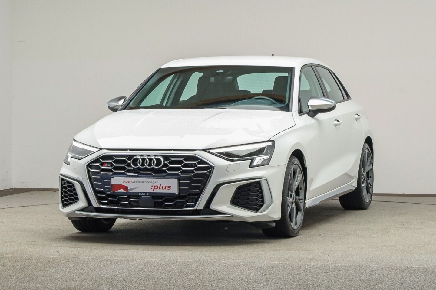Bild über Audi S3 Sportback TFSI quattro S tronic - für weitere Informationen kontaktieren Sie den Audi Partner