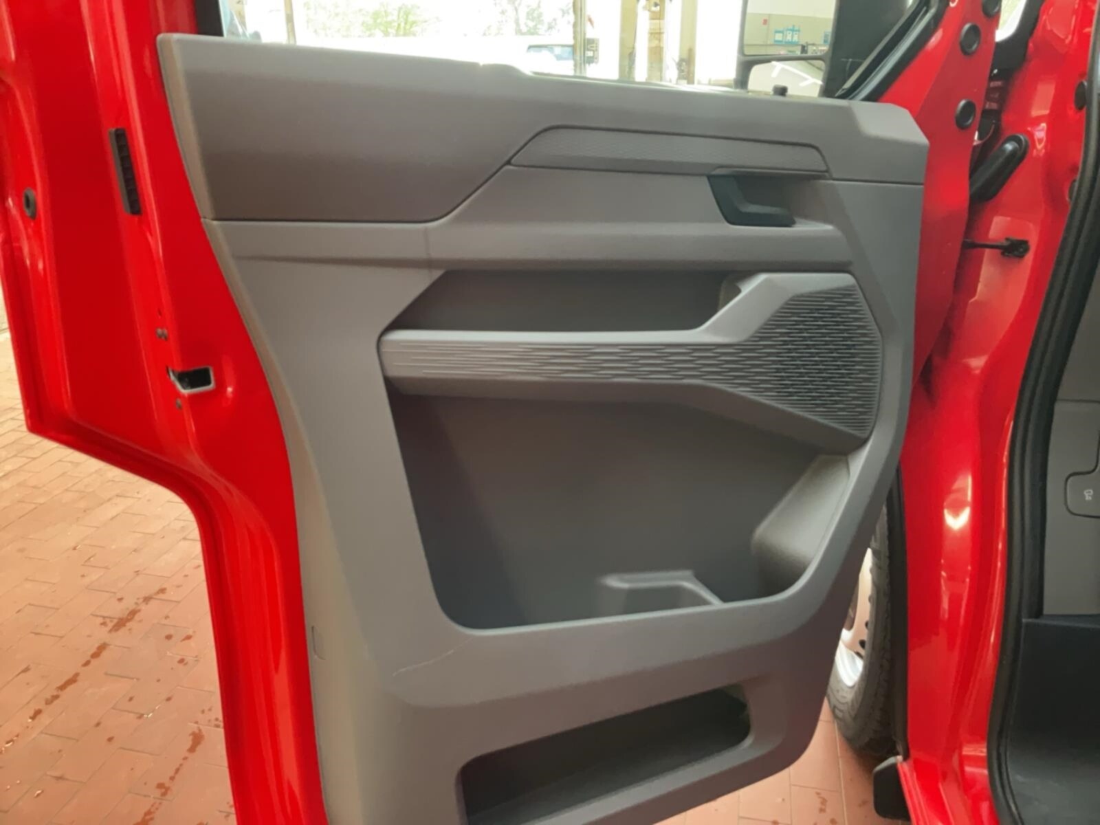 Volkswagen Transporter Kasten kurzer Radstand – Bild 12