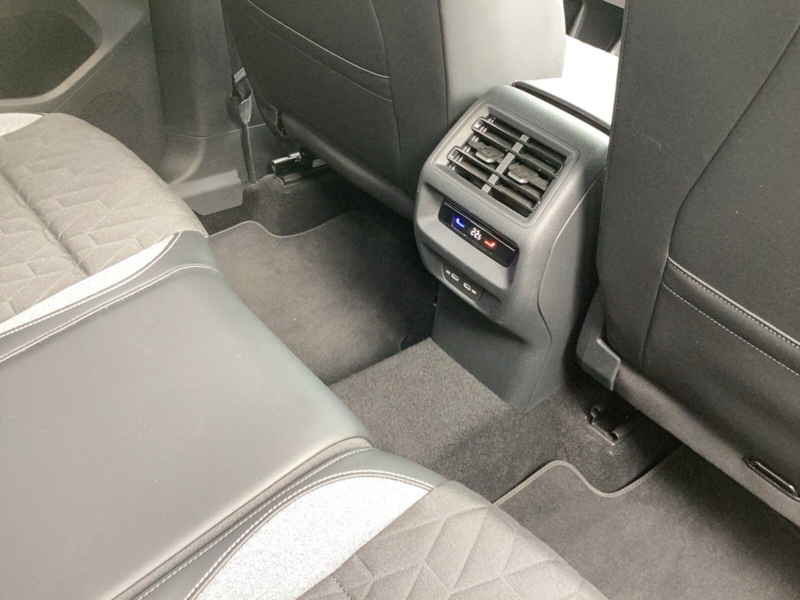 Volkswagen Tiguan – Bild 19