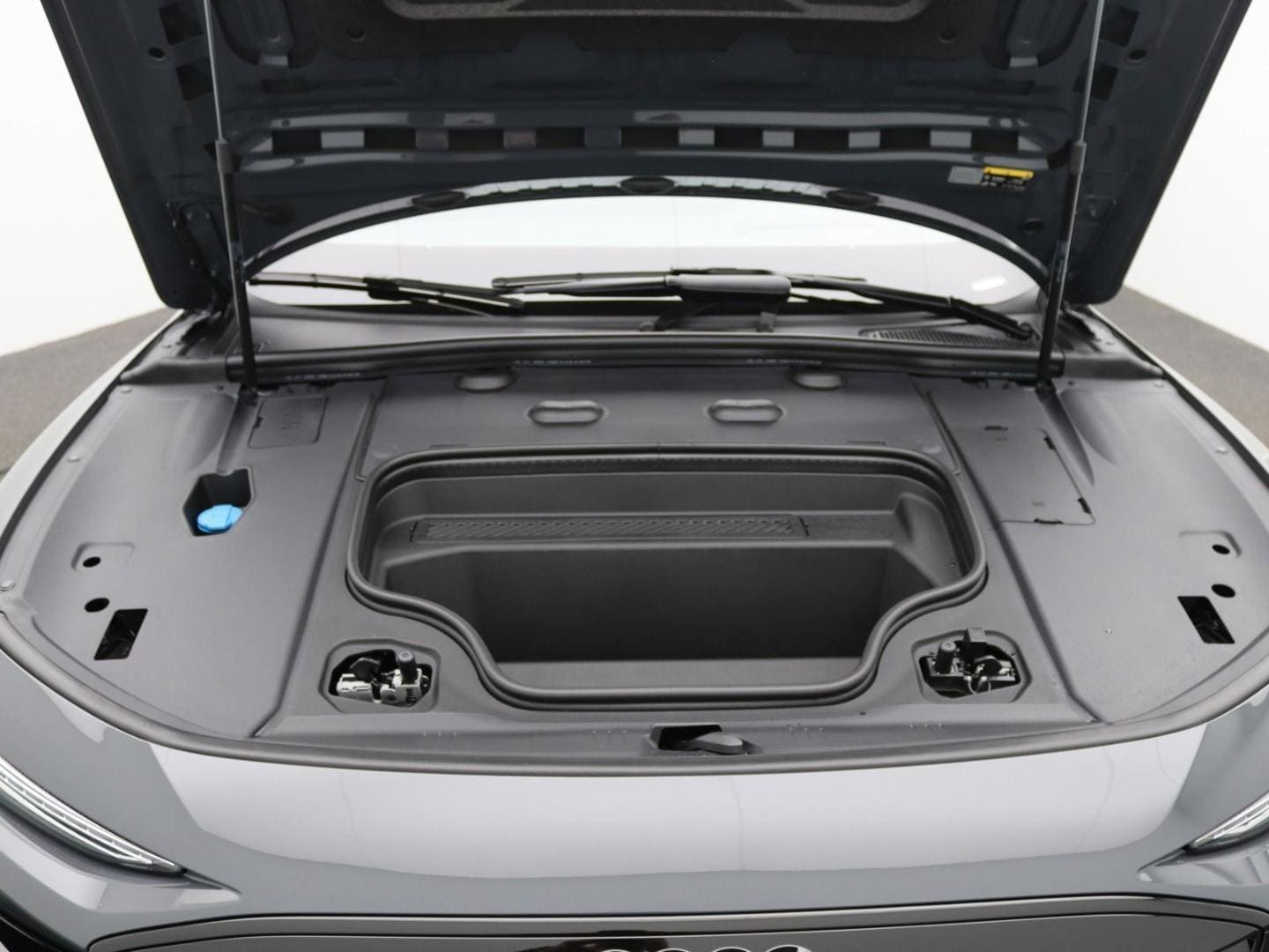 Bild über Audi A6 Avant e-tron S line business e-tron performance 270 kW - für weitere Informationen kontaktieren Sie den Audi Partner