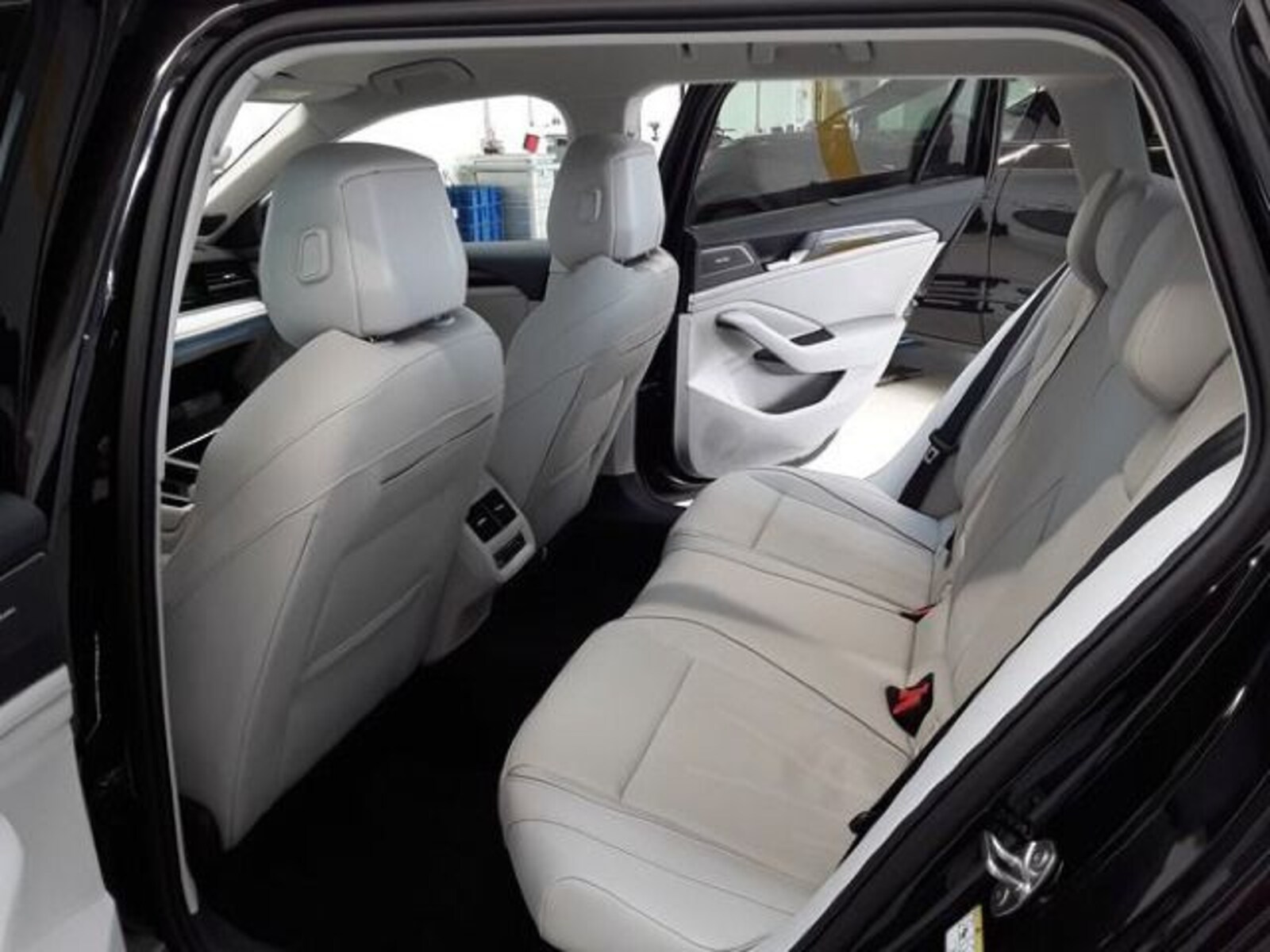 Volkswagen Passat – Bild 4