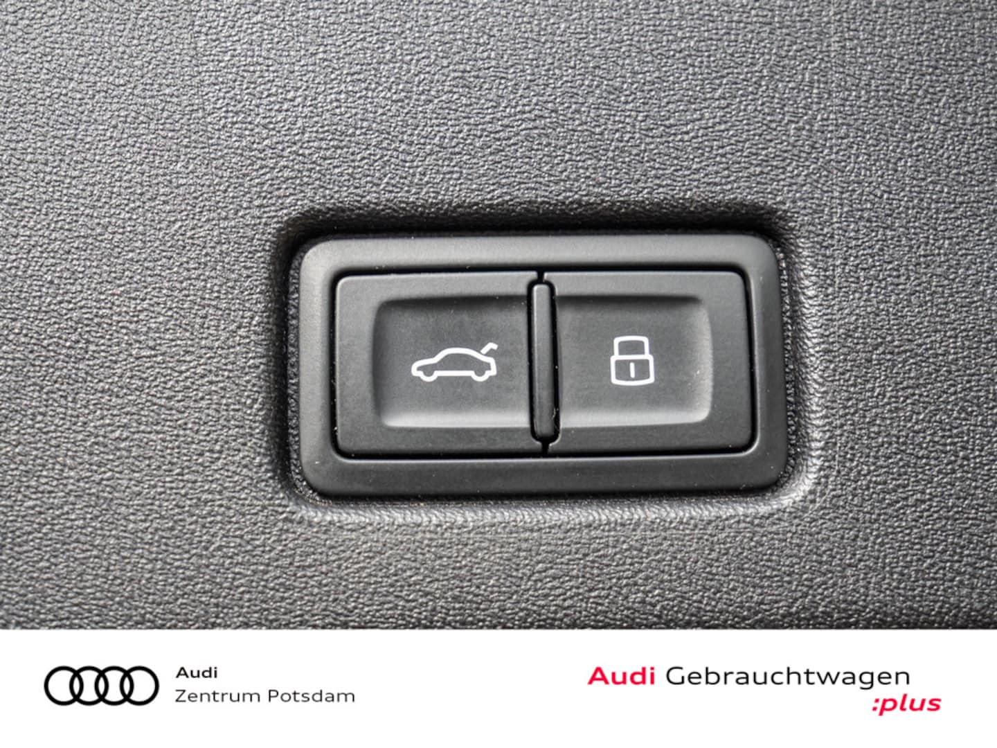 Bild über Audi Q4 e-tron 40 e-tron - für weitere Informationen kontaktieren Sie den Audi Partner